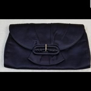 Vintage koret clutch diamond claw closure